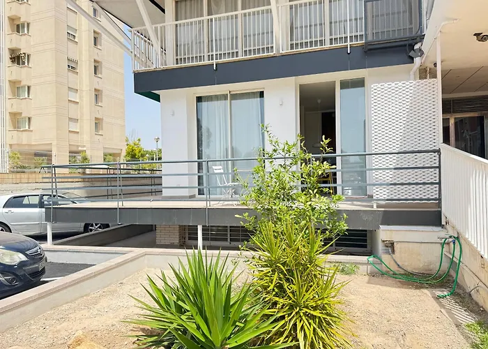 Estudio Con Piscina